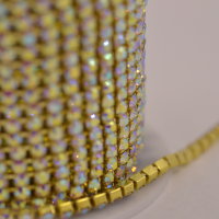 Цепь со стразами SS8 (2,5 мм), цвет: золотой/ 28 кристалл АВ