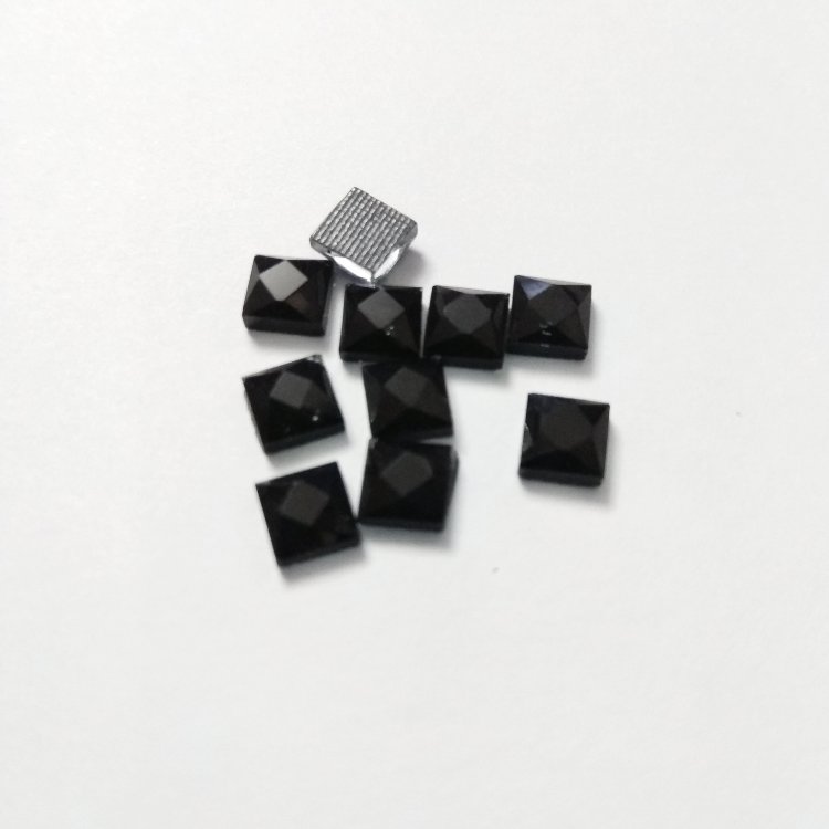 Стразы термоклеевые "Квадрат", 6*6 мм, Цвет: черный, 10 шт